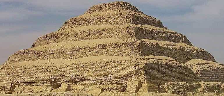 пирамида Джосер